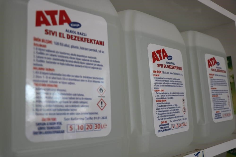 SAMSUN ATAKUM MESLEKİ VE TEKNİK ANADOLU LİSESİ(MTAL), OKULDA ÜRETİLEN HİJYEN MALZEMELERİNİ DEPREMDEN ETKİLENEN İLLERE GÖNDERİYOR