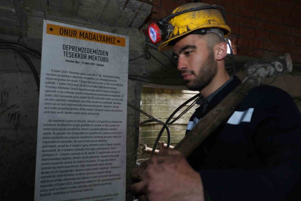 MADENCİLER TEŞEKKÜR MEKTUBUNU “ONUR MADALYASI” DİYE KÖMÜR OCAĞININ GİRİŞİNE ASTI