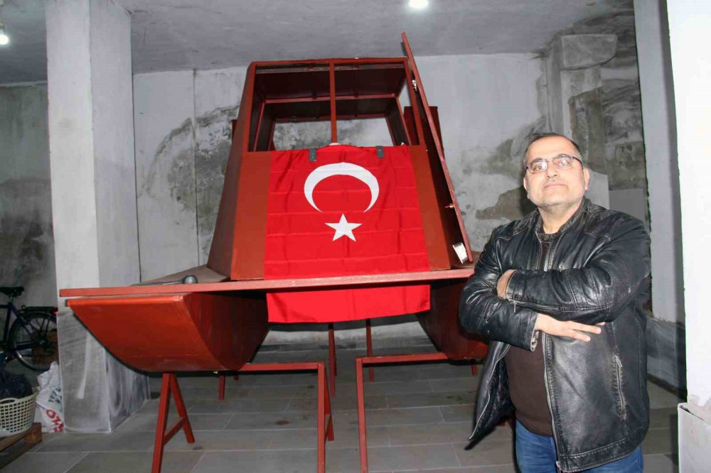 ALMANYA'DA YAKLAŞIK 35 YIL SAVUNMA SANAYİİ SEKTÖRÜNDE MAKİNE TEKNİKERİ OLARAK ÇALIŞAN 53 YAŞINDAKİ BİROL UĞURLU, KARADA VE DENİZDE GİDEBİLEN ARAMA KURTARMA ARACININ ÇALIŞMALARINA GİRESUN'UN BULANCAK İLÇESİNDE BAŞLADI