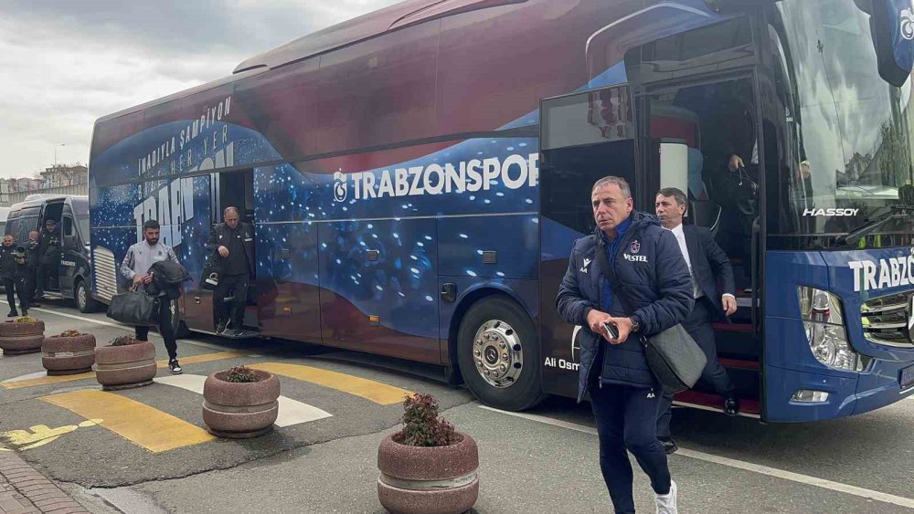 TRABZONSPOR, UEFA AVRUPA KONFERANS LİGİ PLAY-OFF TURU RÖVANŞ MAÇINDA YARIN DEPLASMANDA OYNAYACAĞI BASEL MAÇI İÇİN İSVİÇRE'YE GİTTİ