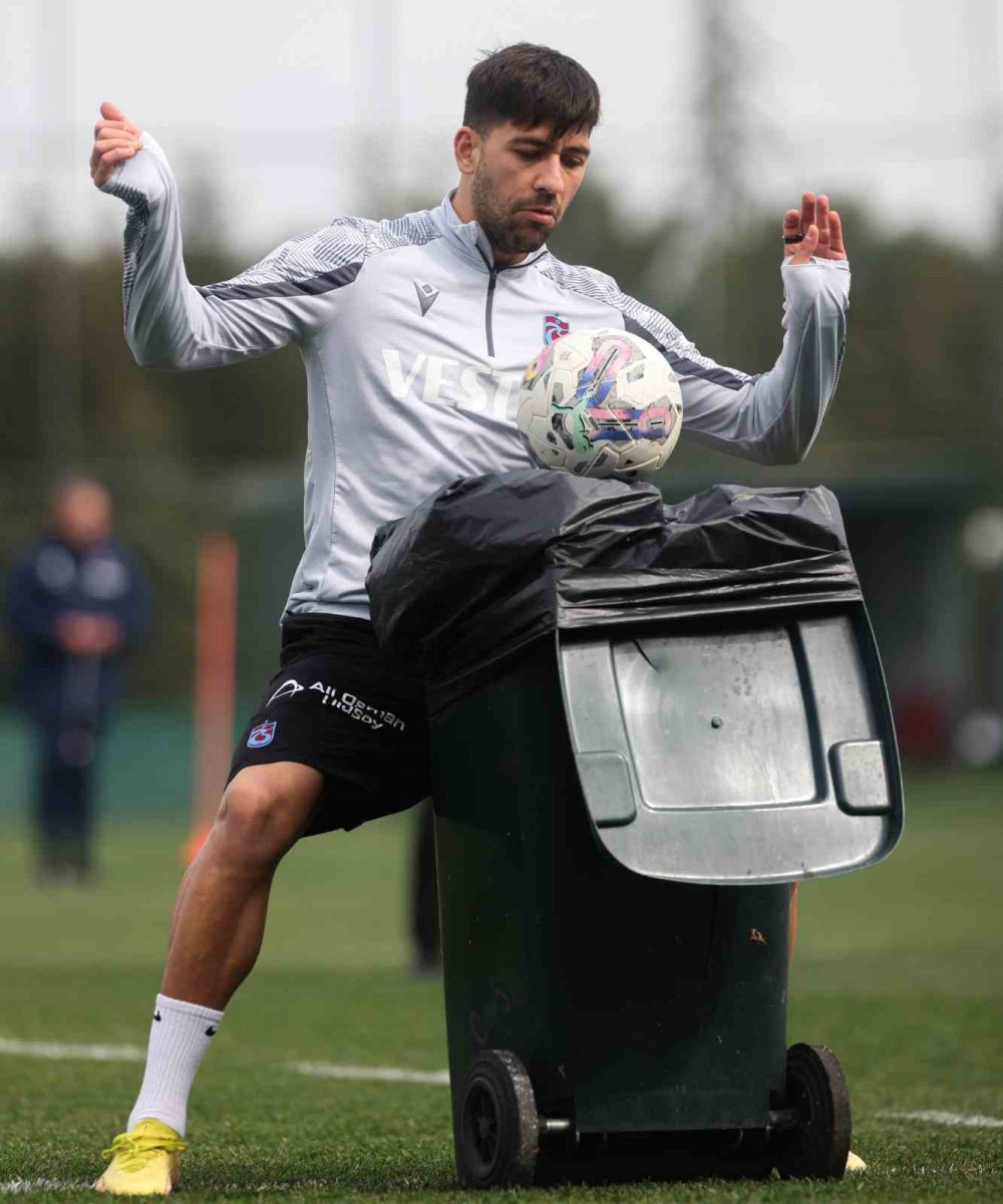 TRABZONSPOR, SPOR TOTO SÜPER LİG'İN 24. HAFTASINDA EVİNDE OYNAYACAĞI ÜMRANİYESPOR MAÇINININ HAZIRLIKLARINI YAPTIĞI ANTRENMANLA SÜRDÜRDÜ