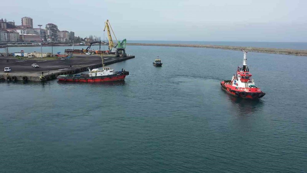 DENİZLERİN 62 YILLIK EMEKTARI "SERVİBURNU" İSİMLİ RÖMORK RİZE'DE HAZIRLANAN DENİZ MÜZESİ'NDE SERGİLENECEK