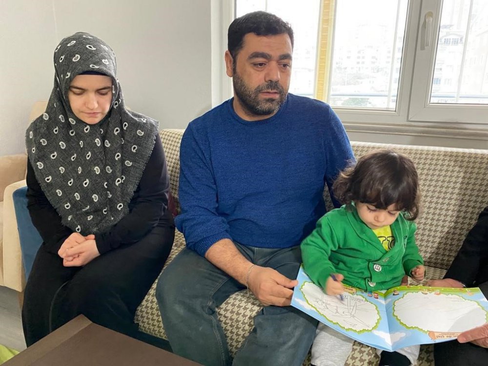 ORDU BÜYÜKŞEHİR BELEDİYESİ, DEPREMLERDEN ETKİLENEN AFETZEDELERİN GEÇİCİ BARINMA İHTİYAÇLARINI GİDERMEK İÇİN BAŞLATILAN "EVİM YUVAN OLSUN" KAMPANYASINA DESTEK VERDİ. 20 EV DEPREMZEDELERİN KULLANIMINA AÇILDI