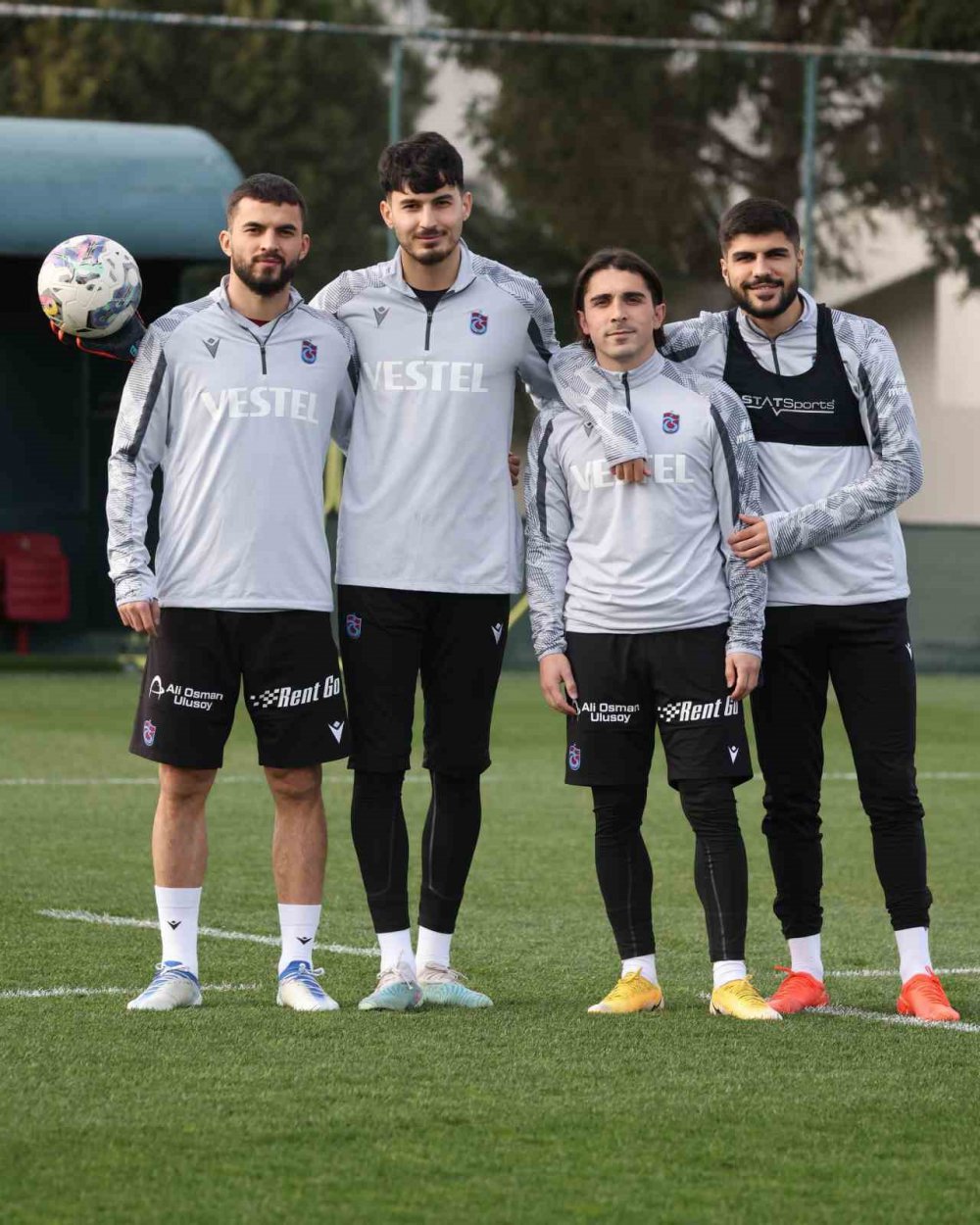 TEKNİK DİREKTÖR ABDULLAH AVCI'NIN GÖREVİNDEN İSTİFA ETMESİNİN ARDINDAN BORDO-MAVİLİ TAKIMI ORHAN AK ÇALIŞTIRDI