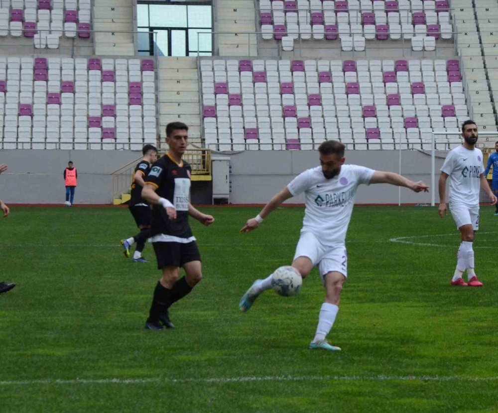 TFF 3. LİG 1. GRUP 24. HAFTADA 52 ORDUSPOR, SAHASINDA KARŞILAŞTIĞI NEVŞEHİR BELEDİYESPOR'U 4-0 MAĞLUP ETTİ