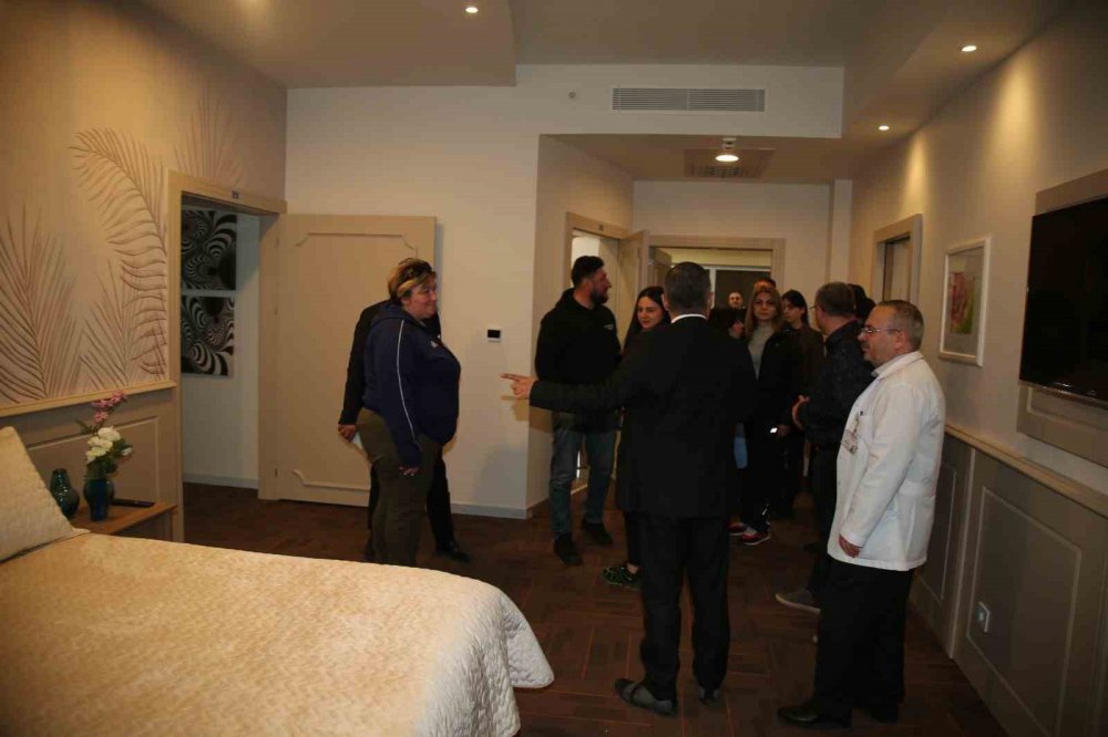 GÜRCİSTAN SAĞLIK HEYETİ SAĞLIK TURİZMİ İLE İLGİLİ İŞBİRLİĞİ YAPMAK, GÖRÜŞMELERDE VE İNCELEMELERDE BULUNMAK ÜZERE ERZURUM ŞEHİR HASTANESİ'Nİ ZİYARET ETTİ