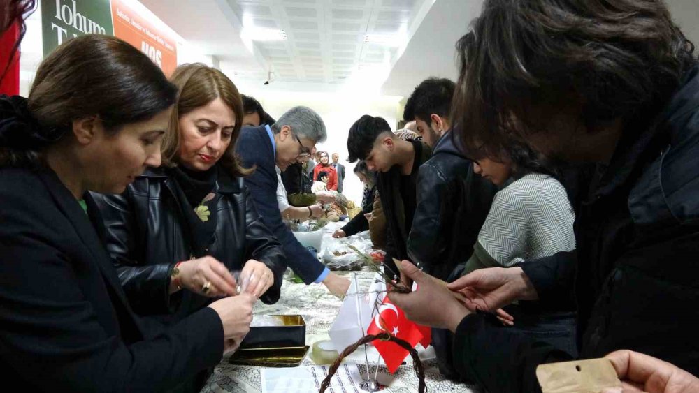 TOKAT'TA, ATA TOHUMLARININ GEN MİRASI OLARAK KALMASI, ÇOĞALTILARAK GELECEK NESİLLERE AKTARILMASI İÇİN DÜZENLENEN ETKİNLİK YOĞUN İLGİ GÖRDÜ