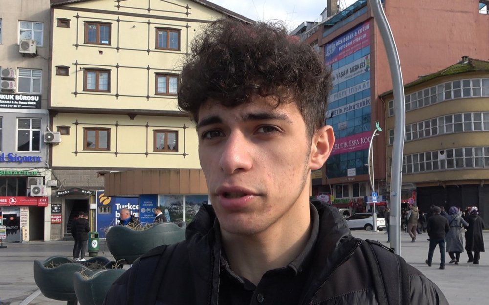 RİZE ŞEHİR MERKEZİNDEKİ ÇARŞI MAHALLESİ'NDE DENİZ SUYUNDAN KAYNAKLI KOROZYON NEDENİYLE SAĞLAMLIĞINI YİTTİRDİĞİ İÇİN YIKILAN BELEDİYE BLOKLARININ YERİNE YÜKSELEN YENİ BİNALARIN İNŞAASINDA SONA GELİNDİ