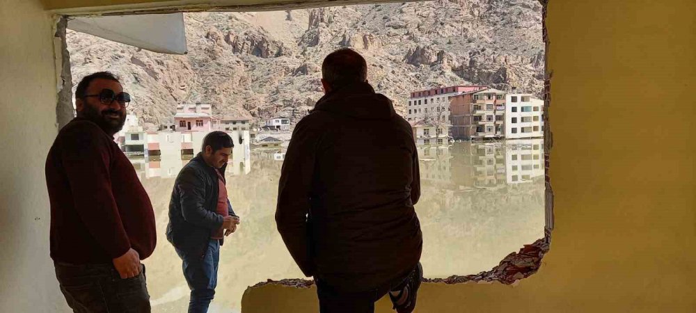 ARTVİN'DE SU TUTMAYA BAŞLAYAN YUSUFELİ BARAJI VE HES PROJESİNDE SULAR YÜKSELMEYE DEVAM EDİYOR. YUSUFELİ BARAJI’NDA SU SEVİYESİ 90 METREYİ AŞTI