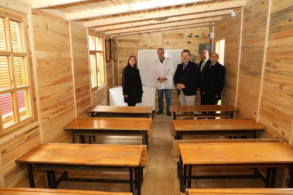 BARTIN DA YAPIMI TAMAMLANAN AHŞAP KONTEYNER SINIFLAR "EĞİTİM KAMPÜSÜ PROJESİYLE " MALATYA'YA GÖNDERİLİYOR