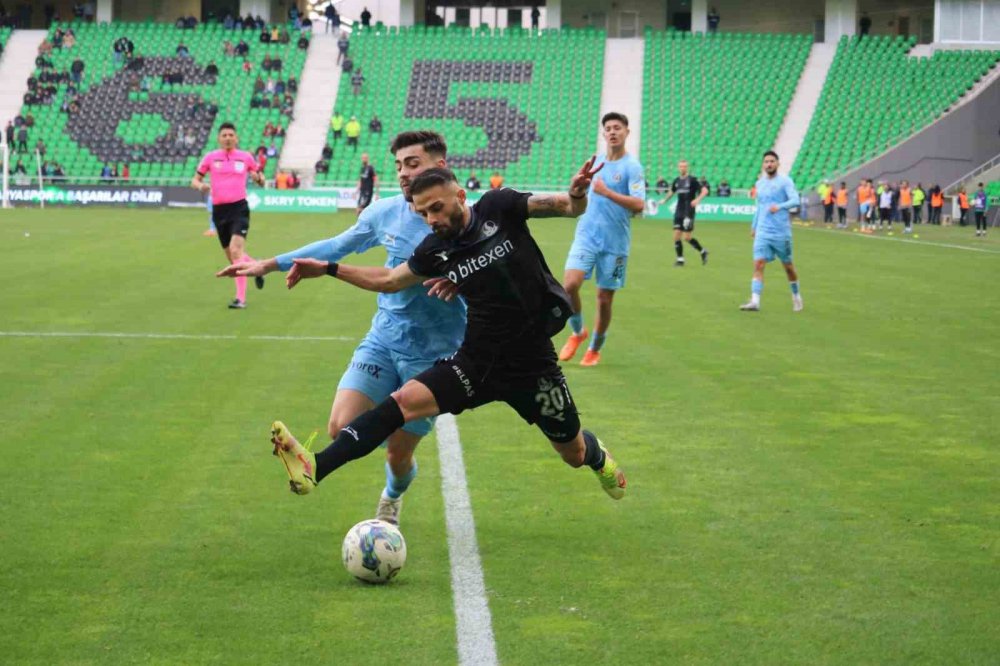 SPOR TOTO 1. LİG 31.HAFTASINDA SAKARYASPOR, KONUK ETTİĞİ MANİSA FUTBOL KULUBÜ'NÜ 2 - 0 MAĞLUP ETTİ