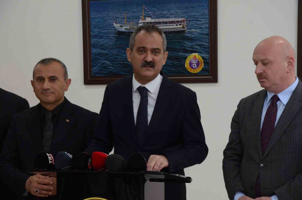 MİLLİ EĞİTİM BAKANI VE AK PARTİ ORDU MİLLETVEKİLİ ADAYI MAHMUT ÖZER : "YIL SONUNA KADAR TÜM KÖY OKULLARINI HIZLI BİR ŞEKİLDE KÖY YAŞAM MERKEZİNE ÇEVİRMEYİ HEDEFLİYORUZ"