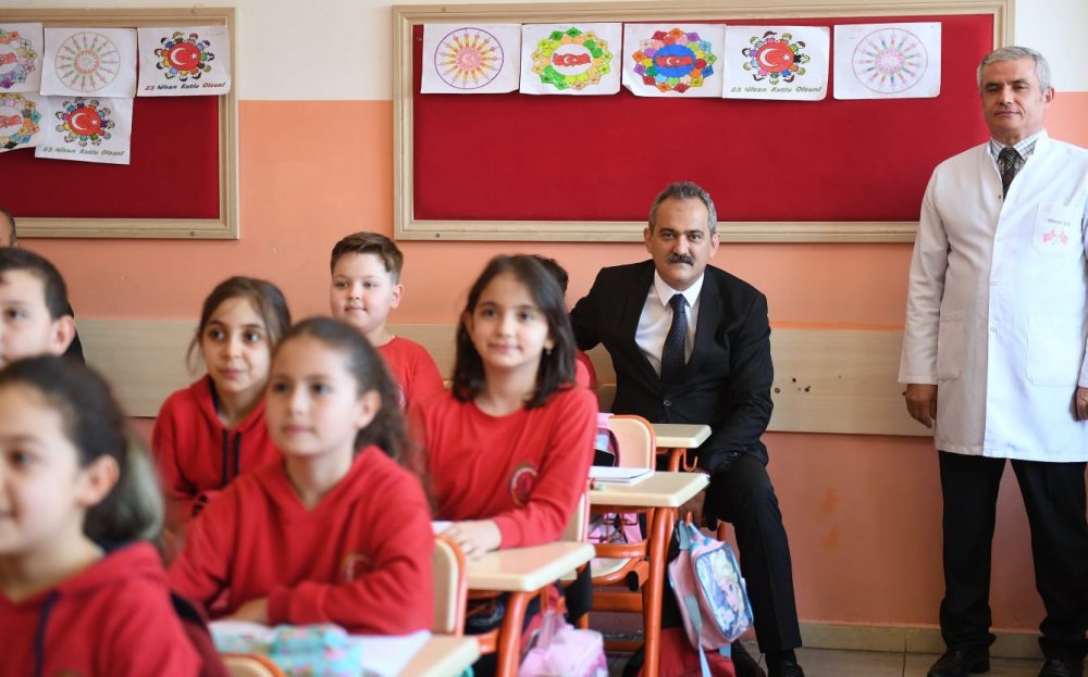 MİLLİ EĞİTİM BAKANI VE AK PARTİ ORDU 1. SIRA MİLLETVEKİLİ ADAYI MAHMUT ÖZER : "24 NİSAN İTİBARIYLA ARTIK ÜLKEMİZDE 81 İLDE EĞİTİM-ÖĞRETİM KALDIĞI YERDEN DEVAM EDECEK"