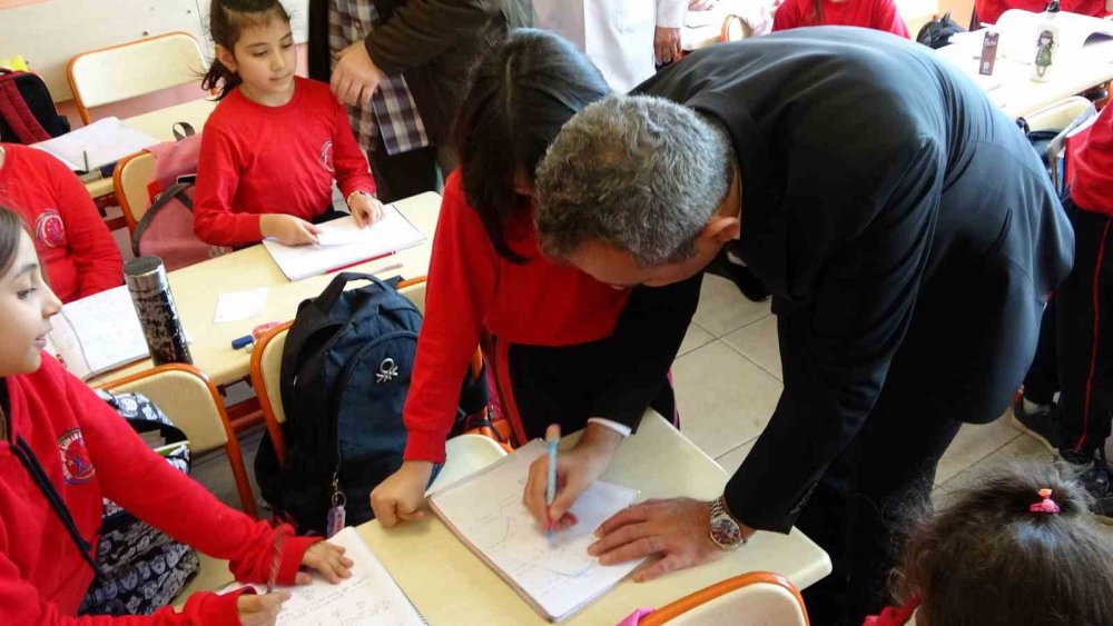 MİLLİ EĞİTİM BAKANI VE AK PARTİ ORDU 1. SIRA MİLLETVEKİLİ ADAYI MAHMUT ÖZER : "24 NİSAN İTİBARIYLA ARTIK ÜLKEMİZDE 81 İLDE EĞİTİM-ÖĞRETİM KALDIĞI YERDEN DEVAM EDECEK"