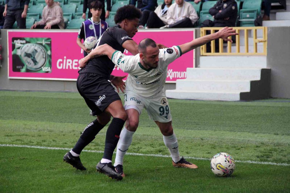 SPOR TOTO SÜPER LİG'İN 29.HAFTASINDA GİRESUNSPOR, SAHASINDA KARŞILAŞTIĞI SİVASSPOR'U 1 - 0 MAĞLUP ETTİ