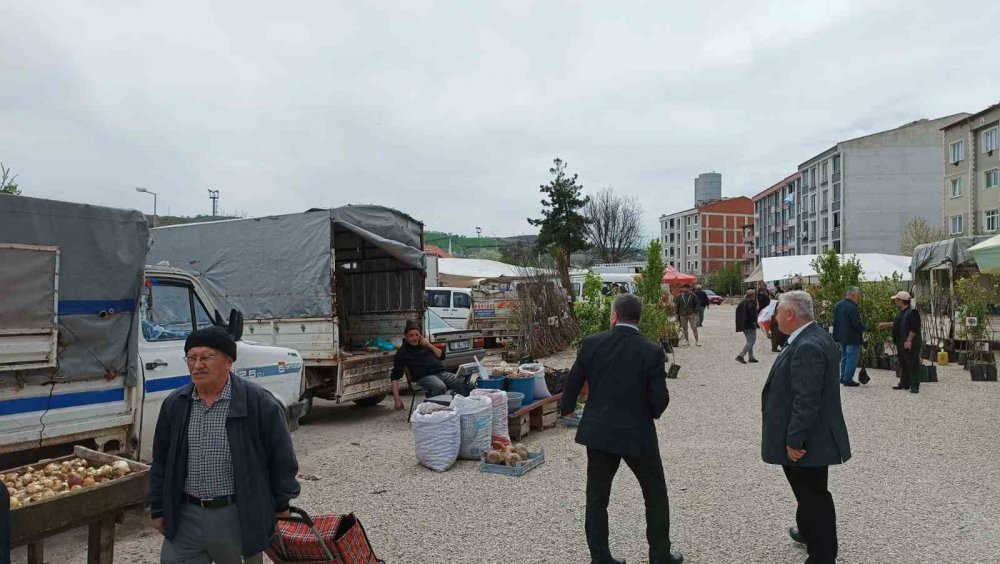 HAVZA BELEDİYE BAŞKANI SEBAHATTİN ÖZDEMİR, "HAVZA YÖRESEL ÜRÜN VE KAPALI PAZARYERİ PROJESİ'NDE İHALE SÜRECİNİN TAMAMLANDIĞINI, İLK KAZMANIN BAYRAM SONRASI VURULACAĞINI AÇIKLADI