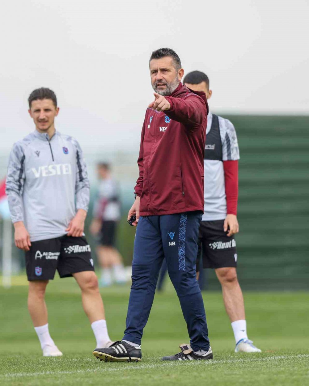 SPOR TOTO SÜPER LİG'DE SON 7 SEZONUN EN KÖTÜ DEPLASMAN PERFORMANSINI SERGİLEYEN TRABZONSPOR, YENİ TEKNİK DİREKTÖRÜ NENAD BJELİCA YÖNETİMİNDE KONYASPOR KARŞISINDA KÖTÜ GİDİŞATINA SON VERMEYİ HEDEFLİYOR