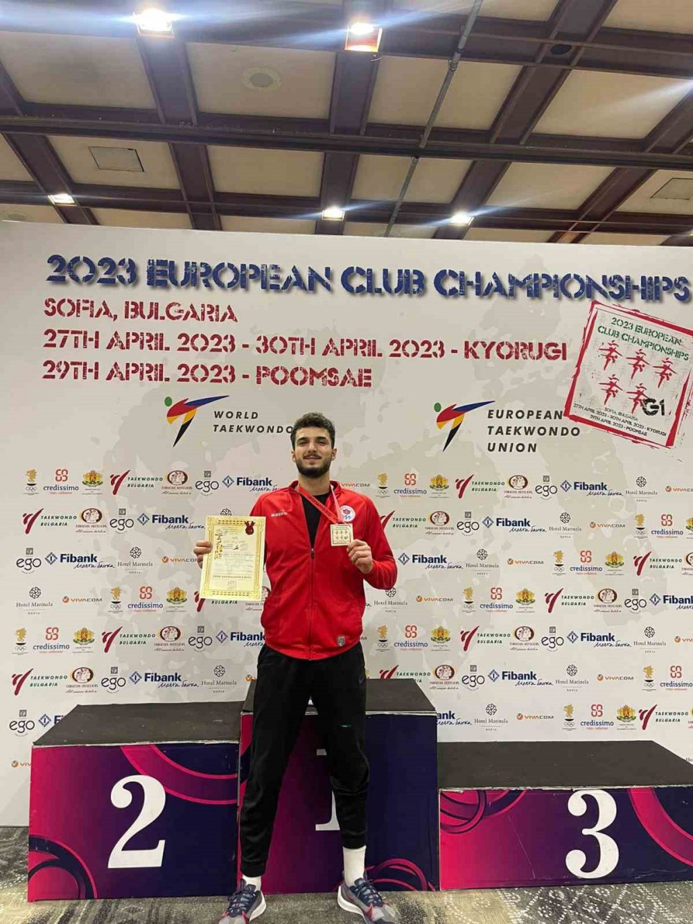 TRABZON BÜYÜKŞEHİR BELEDİYESPOR TAEKWONDO TAKIMI BULGARİSTAN'IN BAŞKENTİ SOFYA'DA DÜZENLENEN 2023 TAEKWONDO AVRUPA KULÜPLER ŞAMPİYONASINDA FİNALE ÇIKAN İLK TÜRK TAKIMI OLMAYI BAŞARDI