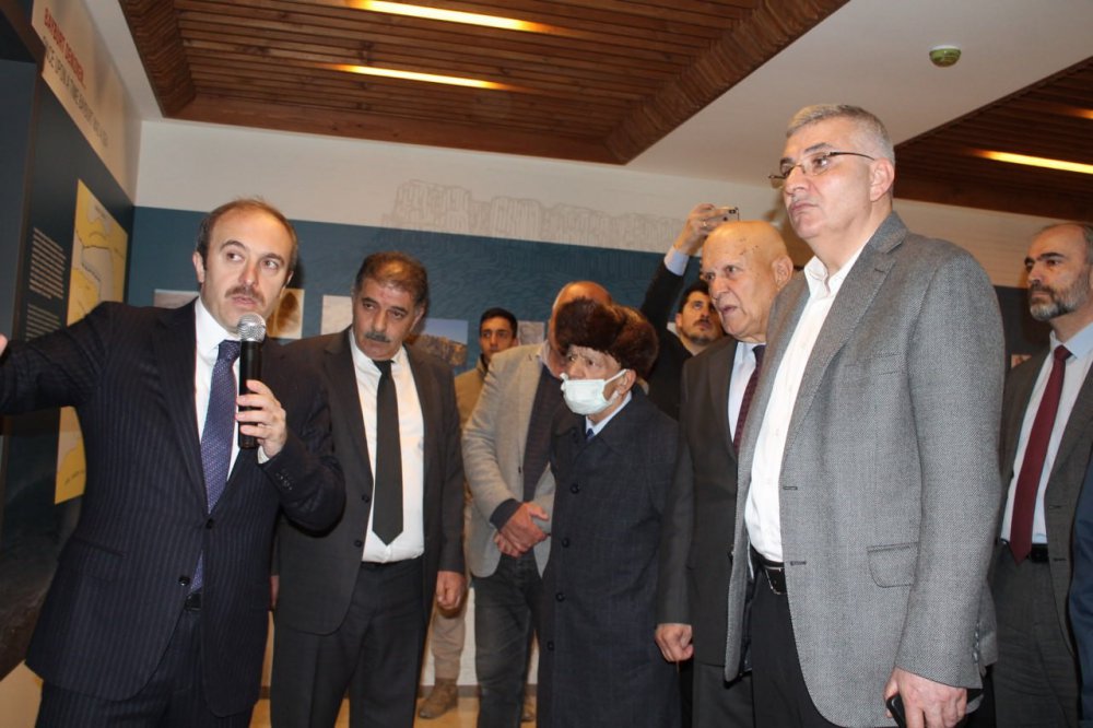 BAYBURT BELEDİYESİ TARAFINDAN 2019’DA ŞEHİR MÜZESİ YAPILMASI AMACIYLA BAYBURT VALİLİĞİNE DEVREDİLEN, ESKİ KIZ MESLEK LİSESİ RESTORASYON ÇALIŞMALARININ ARDINDAN BUGÜN "BAYBURT DEDE KORKUT ŞEHİR MÜZESİ" OLARAK HİZMETE AÇILDI