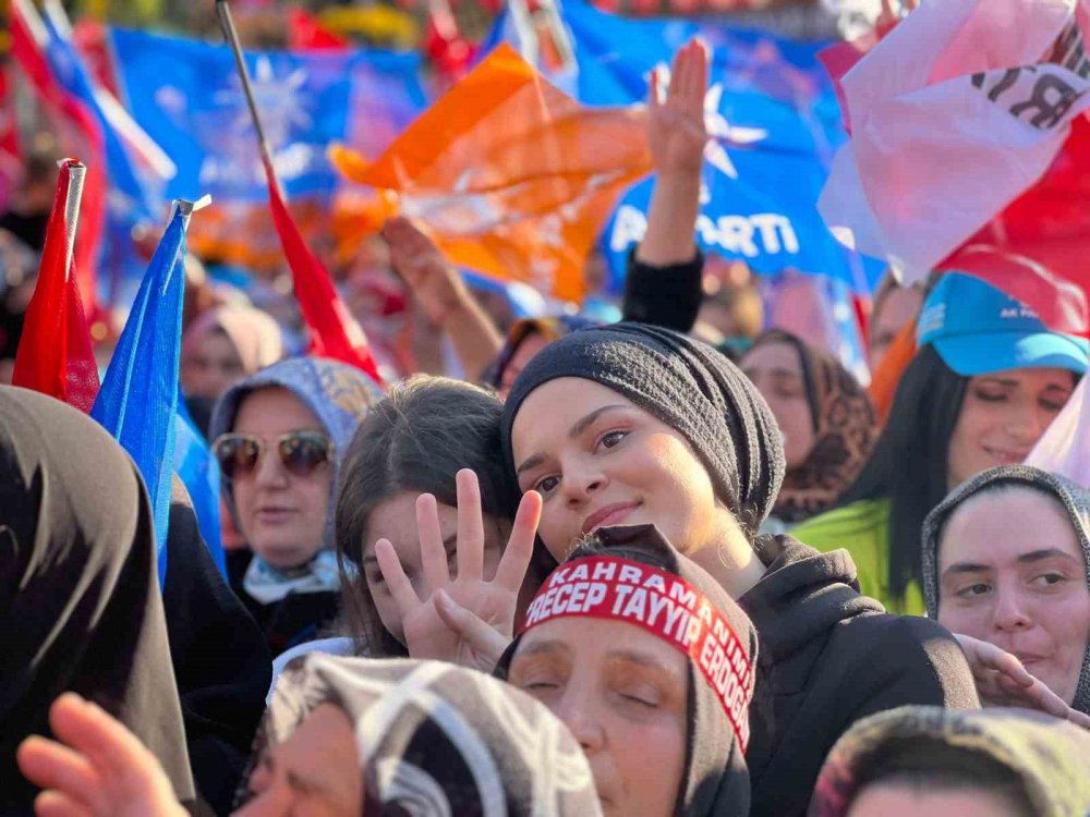 CUMHURBAŞKANI ERDOĞAN: “TRABZON KANDİL’DEN SEVİLMEZ, PENSİLVANYA’DAN SEVİLMEZ, LONDRA’DAN SEVİLMEZ”