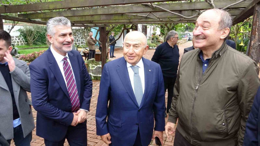 TÜRKİYE FUTBOL FEDERASYONU ESKİ BAŞKANI NİHAT ÖZDEMİR : "TRABZONSPOR ALNININ AKIYLA ŞAMPİYONLUĞU KAZANDI"