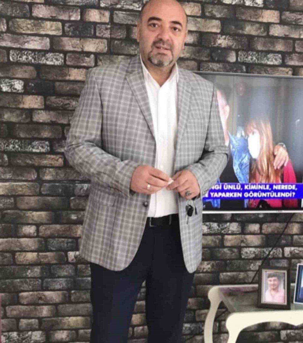 KASTAMONU'NUN ARAÇ İLÇESİNDE SÜRÜCÜSÜNÜN DİREKSİYON HAKİMİYETİNİ KAYBETMESİ NETİCESİNDE DEVRİLEN TAVUK YÜKLÜ KAMYONETTEKİ 1 KİŞİ HAYATINI KAYBETTİ, 1 KİŞİ YARALANDI