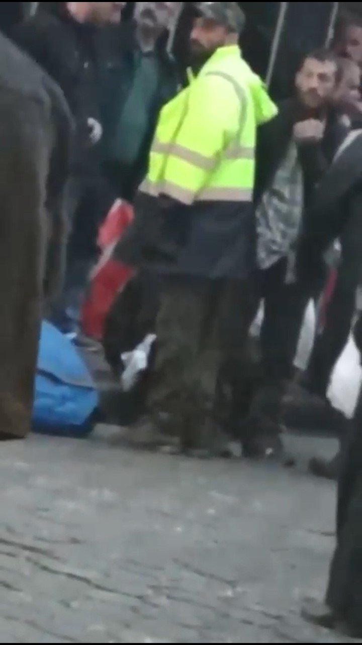 RİZE'NİN ÇAYELİ İLÇESİNDE BİR BİNANIN İKİNCİ KATINDA TÜP PATLAMASI SONUCU 2 KİŞİ YARALANARAK HASTANEYE KALDIRILDI