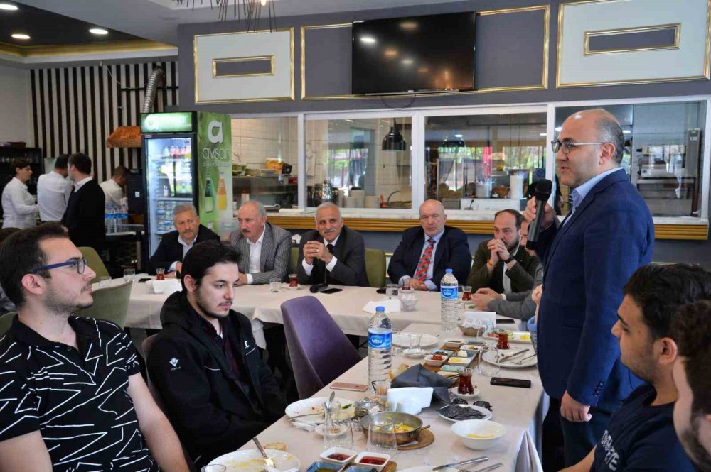 TRABZON BÜYÜKŞEHİR BELEDİYE BAŞKANI MURAT ZORLUOĞLU’NDAN TEKNOFEST YARIŞMACILARINA DESTEK SÖZÜ VERDİ