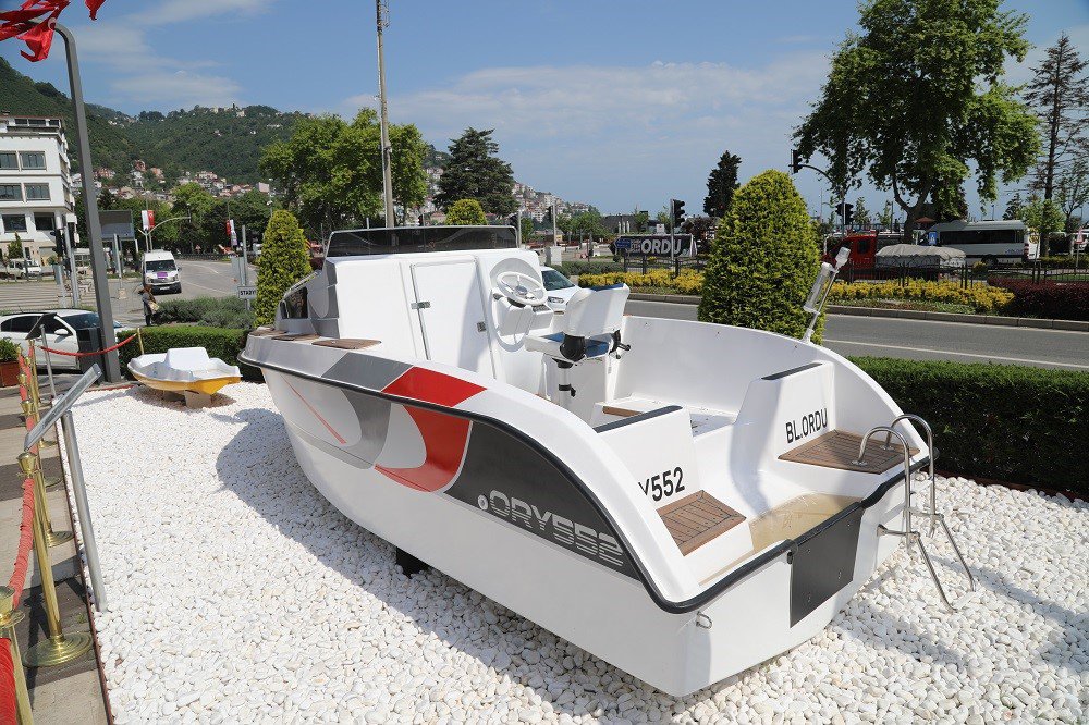 ORDU BÜYÜKŞEHİR BELEDİYE BAŞKANI DR. MEHMET HİLMİ GÜLER TARAFINDAN DENİZDEN DAHA FAZLA YARARLANMA VE DENİZCİLİĞE YÖNELİK FAALİYETLERİN ARTTIRILMASI AMACIYLA BAŞLATILAN ÇALIŞMALAR ARTARAK DEVAM EDİYOR