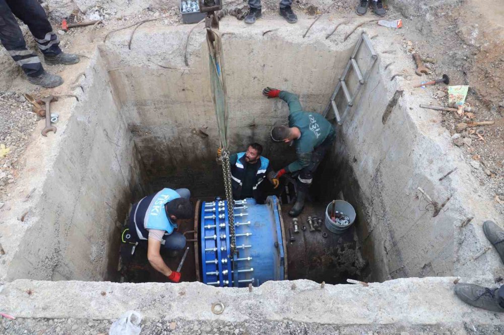 TRABZON BÜYÜKŞEHİR BELEDİYESİ TİSKİ GENEL MÜDÜRLÜĞÜ TARAFINDAN YÜRÜTÜLEN HAT DEĞİŞİM İŞLEMİ SÜRÜYOR