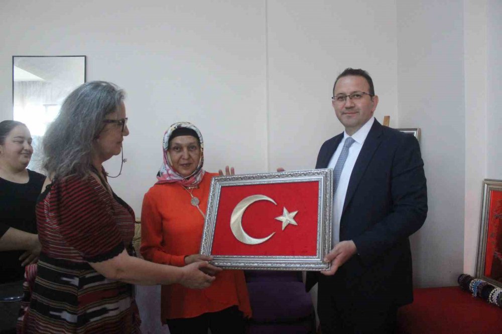 GİRESUN'UN GÖRELE İLÇESİNDE HALK EĞİTİM MERKEZİ (HEM) MÜDÜRLÜĞÜ TARAFINDAN 2022-2023 EĞİTİM-ÖĞRETİM YILINDA AÇILAN 378 KURSA 5 BİN 866 KURSİYER KATILDI