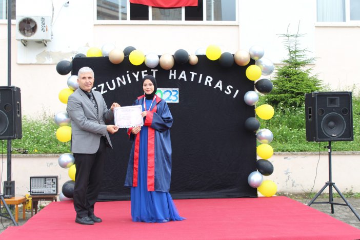 rize-mezuniyet-1.jpg