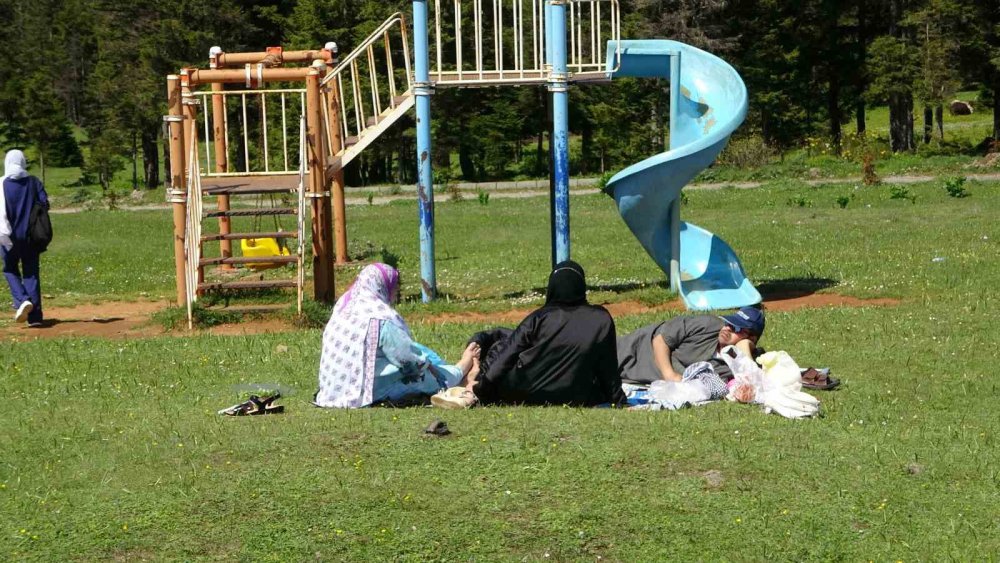 TRABZON HAVALİMANI’NDA TURİZM SEZONU YOĞUNLUĞU BAŞLADI