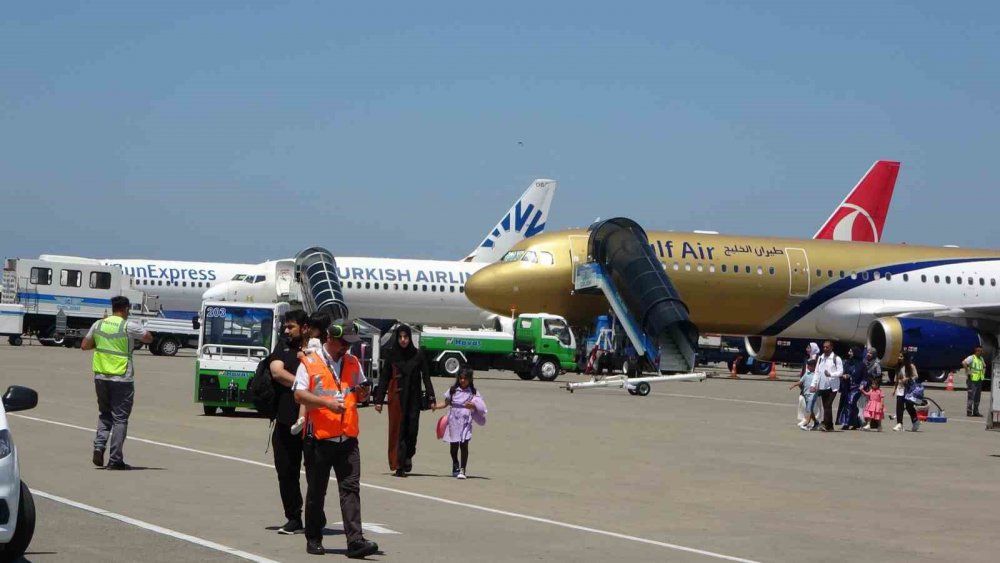 TRABZON HAVALİMANI’NDA TURİZM SEZONU YOĞUNLUĞU BAŞLADI
