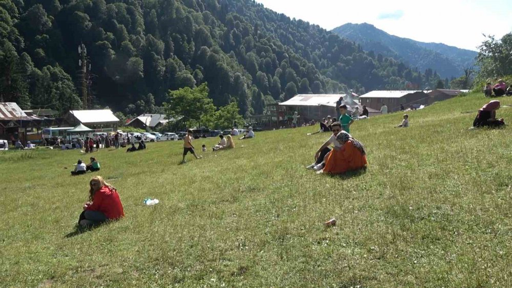 AYDER YAYLASI’NI KURBAN BAYRAMI TATİLİ BOYUNCA 100 BİNE YAKIN TURİST ZİYARET ETTİ