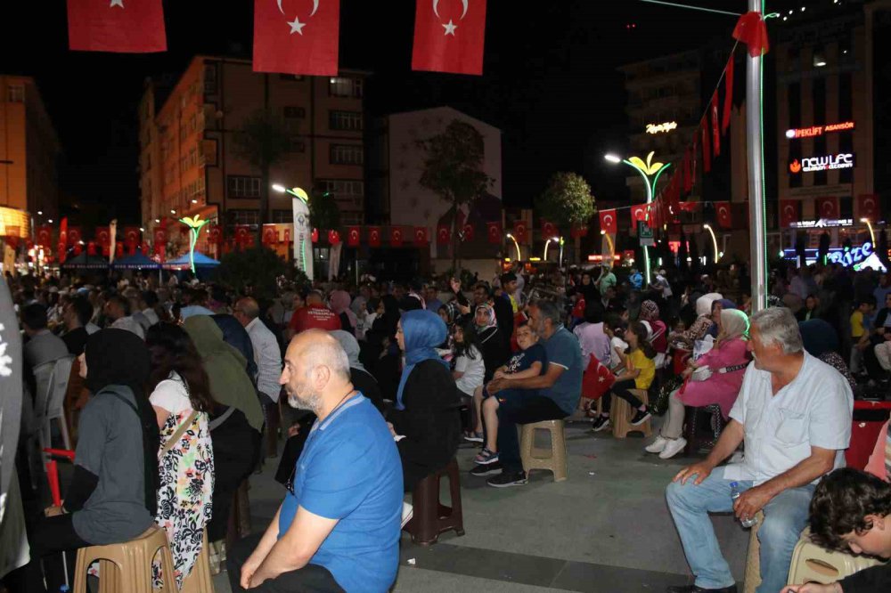 RİZE’DE "15 TEMMUZ DEMOKRASİ VE MİLLİ BİRLİK GÜNÜ" ANMA ETKİNLİKLER DÜZENLENDİ. ÇAYTV CANLI YAYINLADIİ