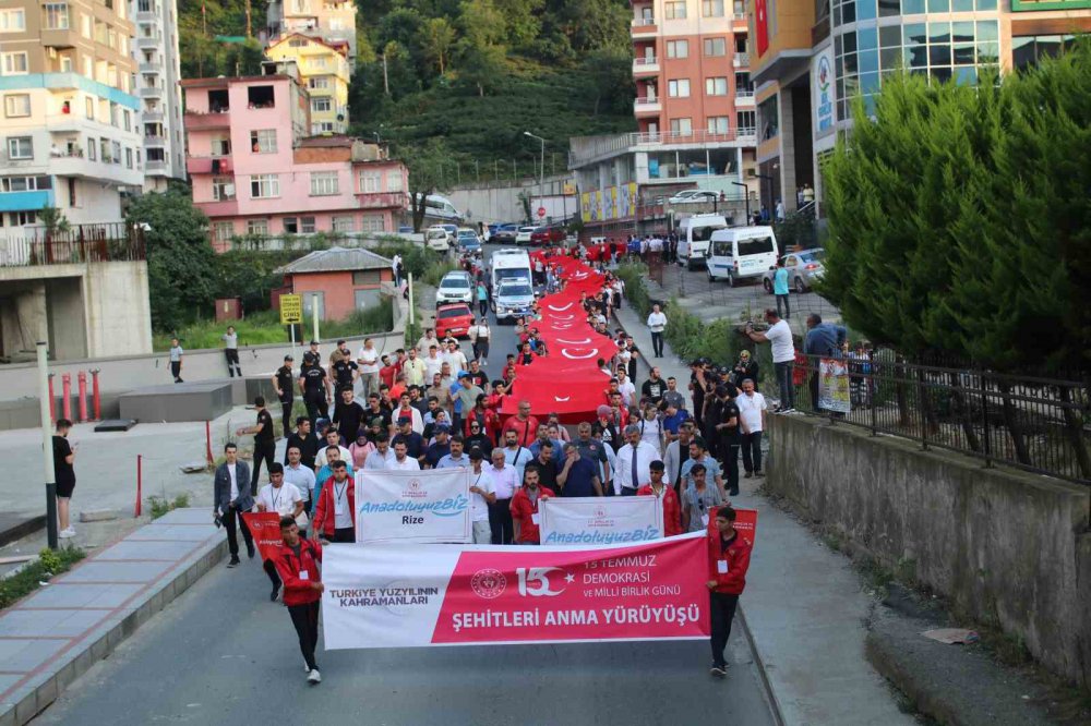 RİZE’DE "15 TEMMUZ DEMOKRASİ VE MİLLİ BİRLİK GÜNÜ" ANMA ETKİNLİKLER DÜZENLENDİ. ÇAYTV CANLI YAYINLADIİ