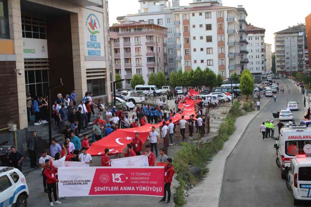 RİZE’DE "15 TEMMUZ DEMOKRASİ VE MİLLİ BİRLİK GÜNÜ" ANMA ETKİNLİKLER DÜZENLENDİ. ÇAYTV CANLI YAYINLADIİ