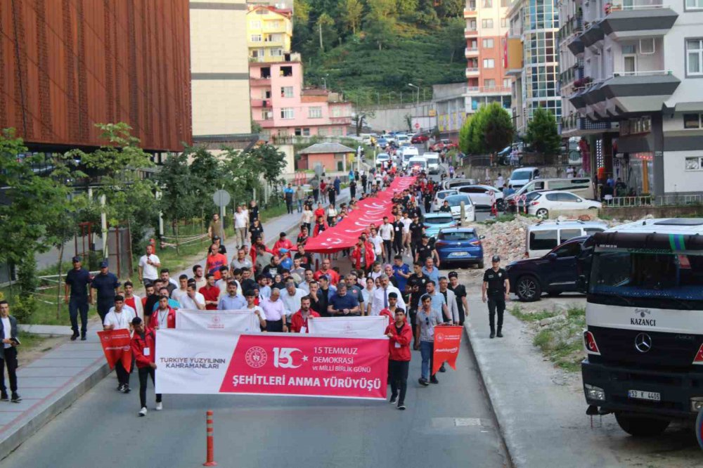 RİZE’DE "15 TEMMUZ DEMOKRASİ VE MİLLİ BİRLİK GÜNÜ" ANMA ETKİNLİKLER DÜZENLENDİ. ÇAYTV CANLI YAYINLADIİ