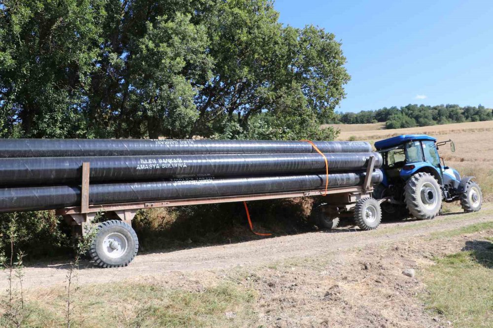 SAMSUN SULUOVA BELEDİYESİ'NİN LADİK KÖSEOĞLU SULUOVA İÇME SUYU İRSALİYE HATTI YENİLEME ÇALIŞMALARINDA 18 YAŞINDAKİ MUSTAFA ÇAKIR VE 46 YAŞINDAKİ SELAMİ BAŞ, KAYAN BORULARIN ALTINDA KALARAK HAYATINI  KAYBETTİLER