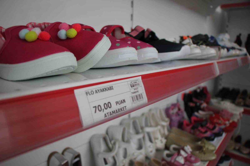 SAMSUN'UN ATAKUM BELEDİYESİ TARAFINDAN HAYATA GEÇİRİLEN KARADENİZ'İN İLK GIDA BANKASI OLAN "ATAMARKET'TEN BUGÜNE KADAR 10 BİN AİLE, 1 KURUŞ BİLE ÜCRET ÖDEMEDEN 17 MİLYON TL'LİK ÜRÜN ALDI