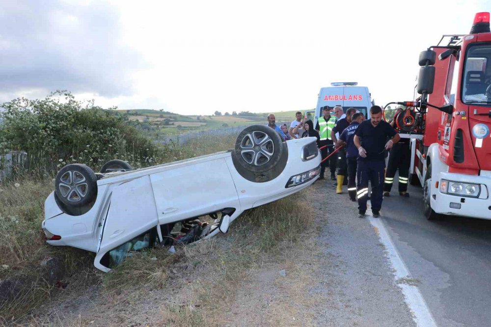 SAMSUN'UN HAVZA İLÇESİNDE TIR İLE OTOMOBİLİN ÇARPIŞTIĞI KAZADA 3'Ü ÇOCUK 5 KİŞİ YARALANDI