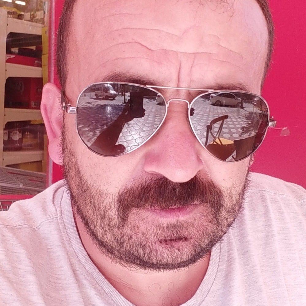 SİNOP'TA EŞİ VE İKİ KIZI İLE BİRLİKTE BOĞULMA TEHLİKESİ GEÇİREREK SAHİLDE BAYGIN HALDE BULUNAN 45 YAŞINDAKİ ŞABAN CİMBE, HAYATINI KAYBETTİ