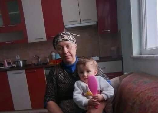 GÜMÜŞHANE'NİN TORUL İLÇESİNDE YAŞAYAN HÜSEYİN ALTIPARMAK ÖNCEKİ GECE HAYATINI KAYBEDEN EŞİ ZEHRA ALTIPARMAK'IN ÖLÜMÜNE DAYANAMAYARAK SABAH SAATLERİNDE SİLAHLA İNTİHAR ETTİ