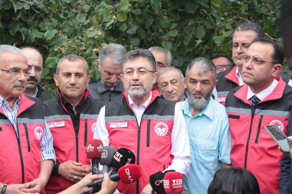 TARIM VE ORMAN BAKANI İBRAHİM YUMAKLI: "TMO SİLOSUNDAKİ PATLAMADA ETKİLENEN ÜRÜN 15 BİN TON". TÜRKİYE'DE, 15 BİN TONU GIDA ARZ GÜVENLİĞİNE BİR TEHDİT VEYA UNSUR OLARAK GÖSTERMEK, KONUYU BİLMEMEKTEN KAYNAKLANIR" DEDİ