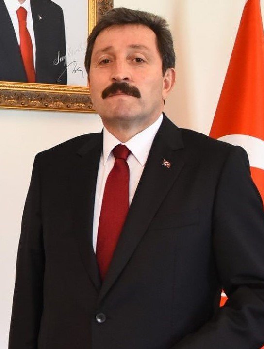 RESMİ GAZETE'DE YER ALAN VALİLER KARARNAMESİ'NDE ORDU İLİ AÇISINDAN İLGİNÇ BİR TABLO ORTAYA ÇIKTI. KARARNAMEYLE BİRLİKTE ORDU İLİNE KOMŞU SAMSUN – GİRESUN – TOKAT İLLERİNİN  VALİLERİ ORDULU OLDU