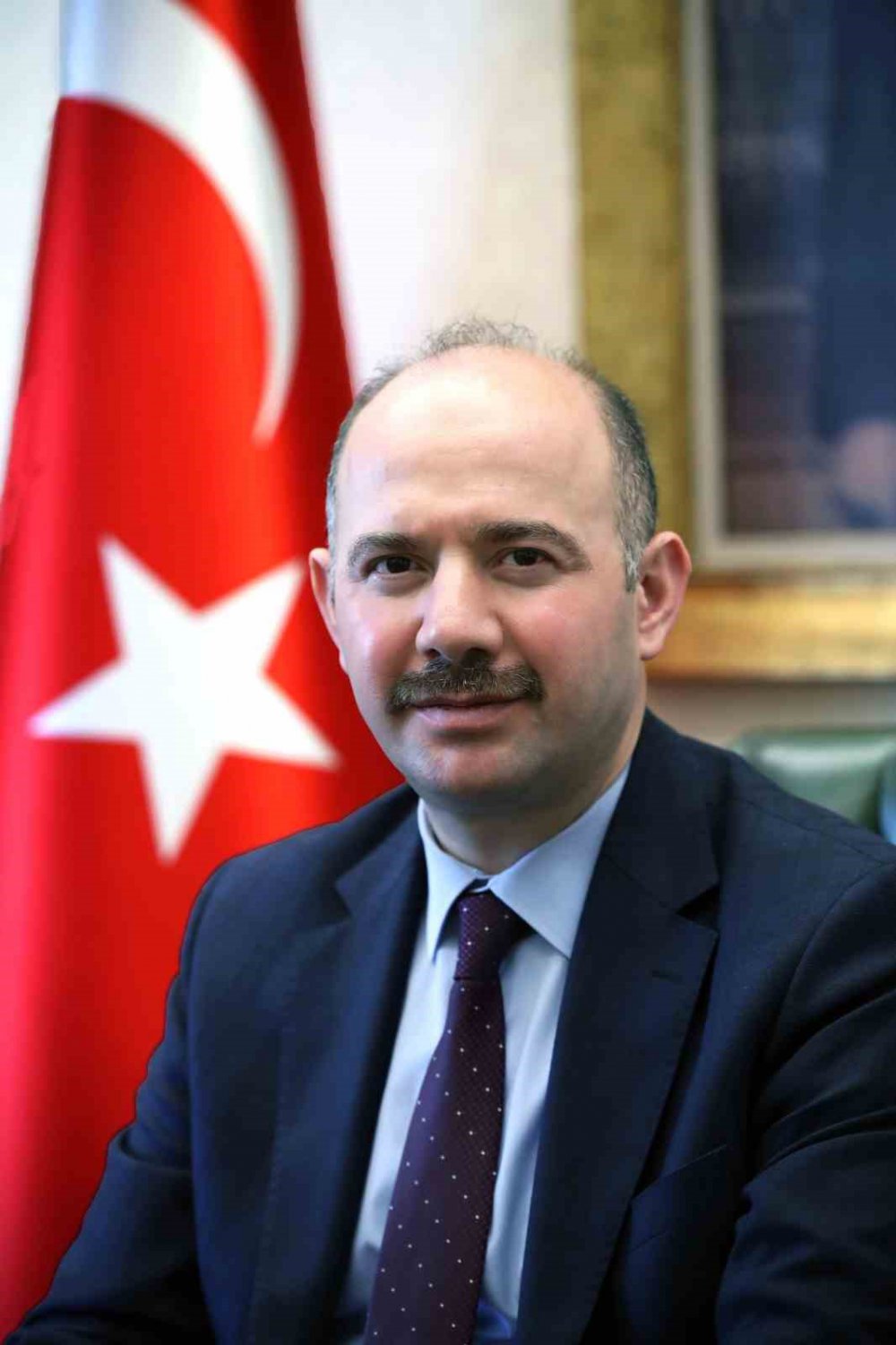 RESMİ GAZETE'DE YER ALAN VALİLER KARARNAMESİ'NDE ORDU İLİ AÇISINDAN İLGİNÇ BİR TABLO ORTAYA ÇIKTI. KARARNAMEYLE BİRLİKTE ORDU İLİNE KOMŞU SAMSUN – GİRESUN – TOKAT İLLERİNİN  VALİLERİ ORDULU OLDU