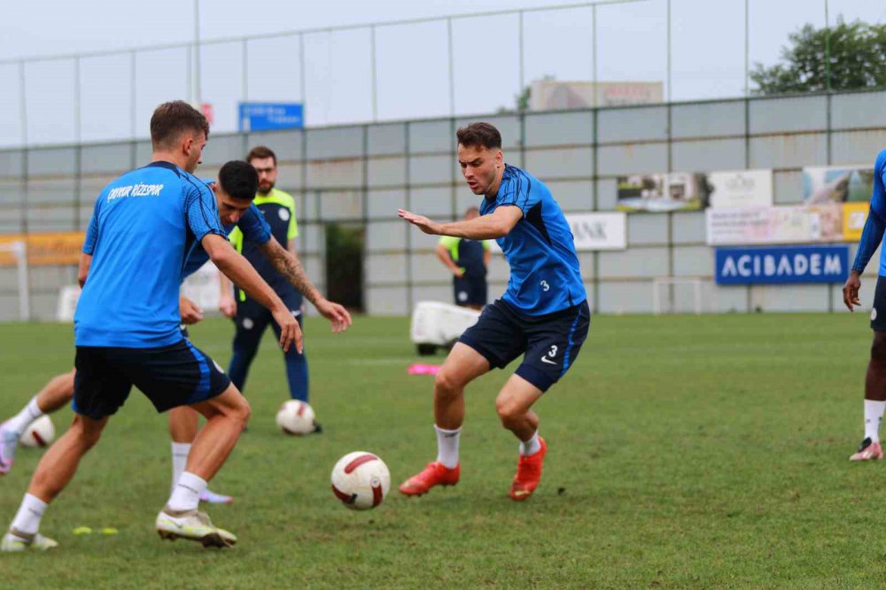 ÇAYKUR RİZESPOR, TRENDYOL SÜPER LİG'İN İLK HAFTASINDA YARIN SAAT 21.45'TE DEPLASMANDA OYNAYACAĞI ADANA DEMİRSPOR MAÇI HAZIRLIKLARINI, BUGÜN YAPTIĞI ANTRENMANLA TAMAMLADI