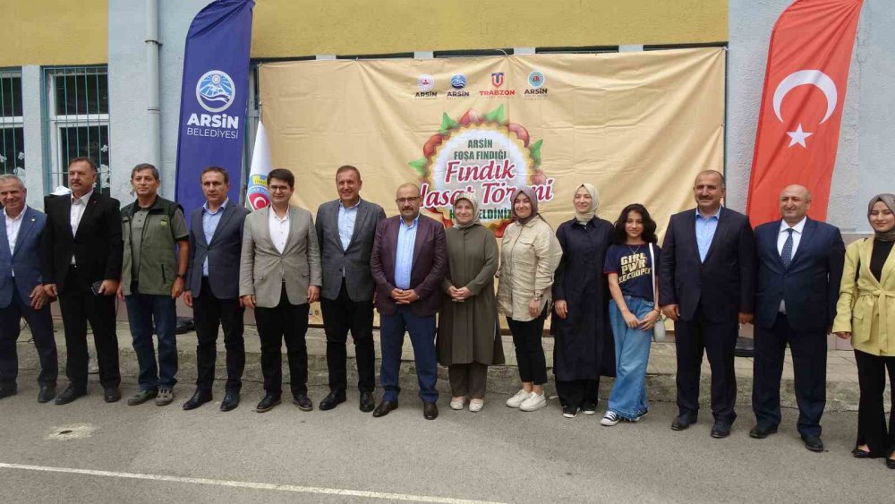 TRABZON'UN İLK VE TEK COĞRAFİ İŞARETLİ FINDIĞI OLAN VE İSMİNİ ÜRETİLDİĞİ ARSİN İLÇESİNDEN ALAN ARŞİN FOŞA FINDIĞI'NIN HASADI BUGÜN DÜZENLENEN TÖRENLE BAŞLADI