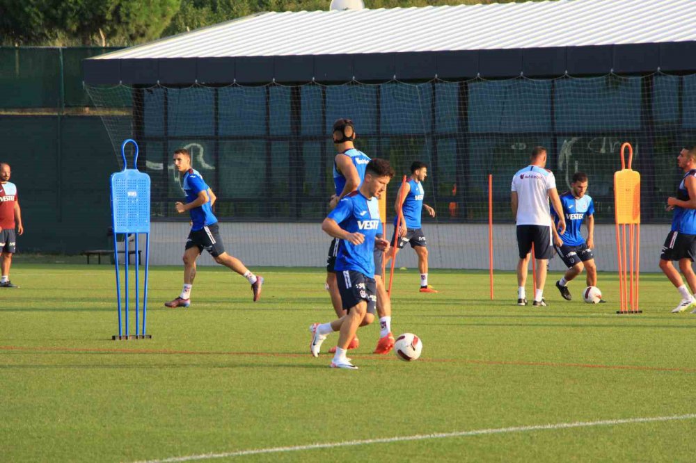 TRABZONSPOR, TRENDYOL SÜPER LİG'İN İKİNCİ HAFTASINDA DEPLASMANDA KARŞILAŞACAĞI GALATASARAY MAÇININ HAZIRLIKLARINI SÜRDÜRÜYOR